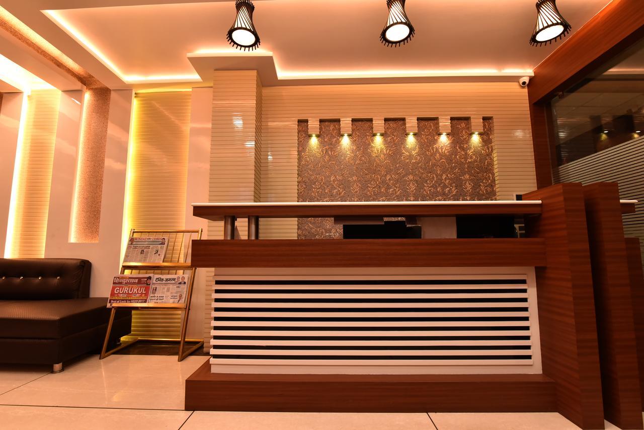 Hotel Kama International Gorakhpur Extérieur photo