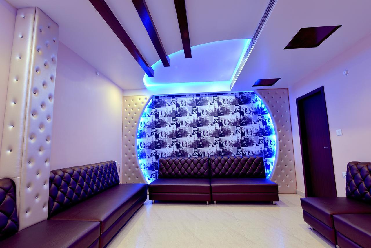 Hotel Kama International Gorakhpur Extérieur photo
